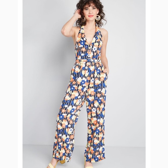 Modcloth Pants - 2x HP 🎉 NWT Modcloth Retro Halter Jumpsuit